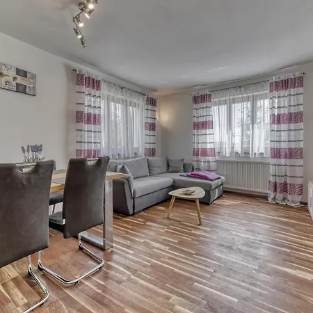 Fernblick Apartment Neukirchen vorm Wald